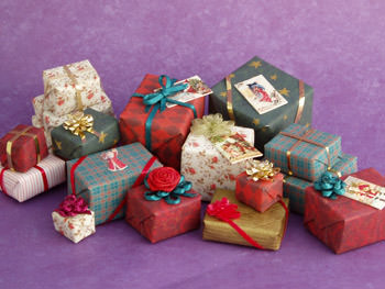 printable dollhouse Christmas presents